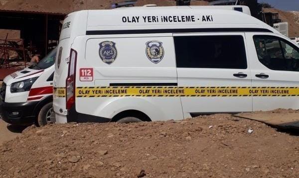 Elektrik akımına kapılan personel hayatını kaybetti