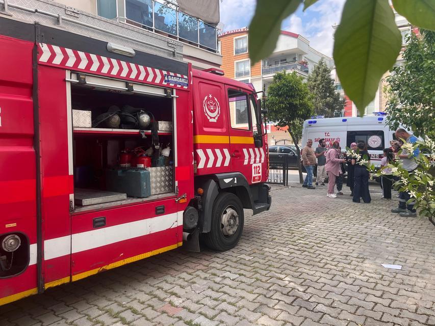 Dumanları gören yaşlı kadın fenalaştı