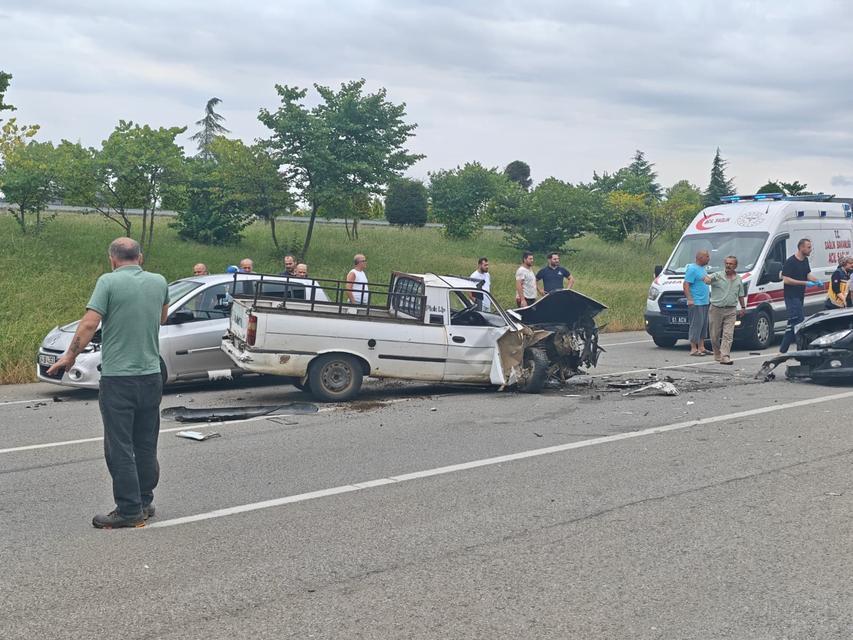 TRABZON'DA ZİNCİRLEME TRAFİK KAZASI: 8 YARALI