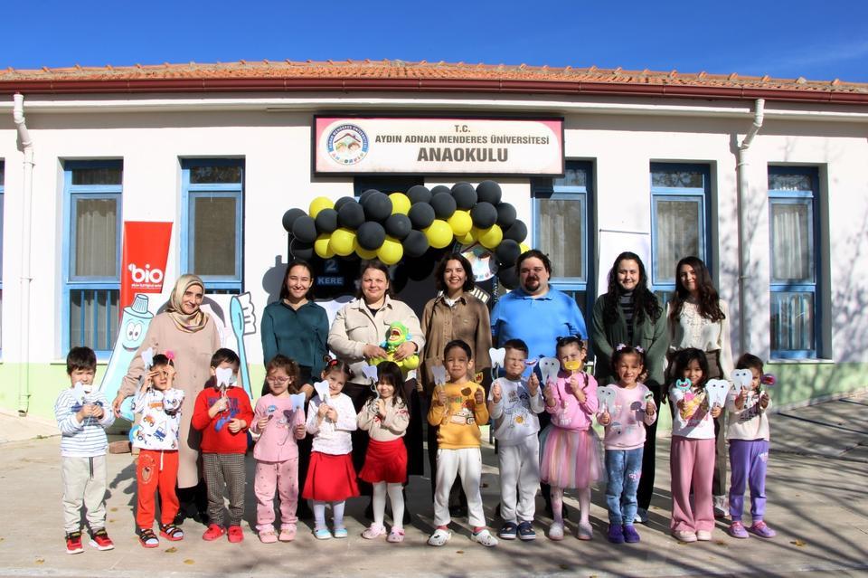 ADÜ'den miniklere ağız ve diş sağlığı eğitimi