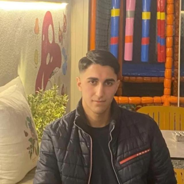 Göğsünden bıçaklanan 17 yaşındaki çocuk hayatını kaybetti