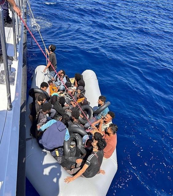 Kuşadası’nda 7’si çocuk 15 kişi kurtarıldı