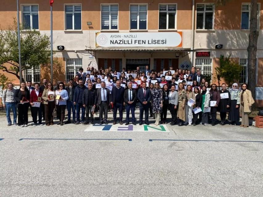 Nazilli'de Matematik Olimpiyatları'nda dereceye girenler ödüllendirildi