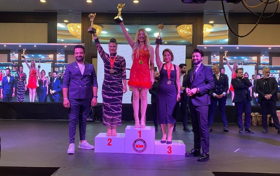 TASARLADIĞI TÜRBAN MODELİYLE TÜRKİYE 2.'Sİ OLDU