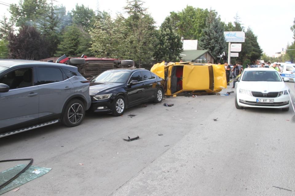 Ehliyetsiz sürücü trafiği birbirine kattı