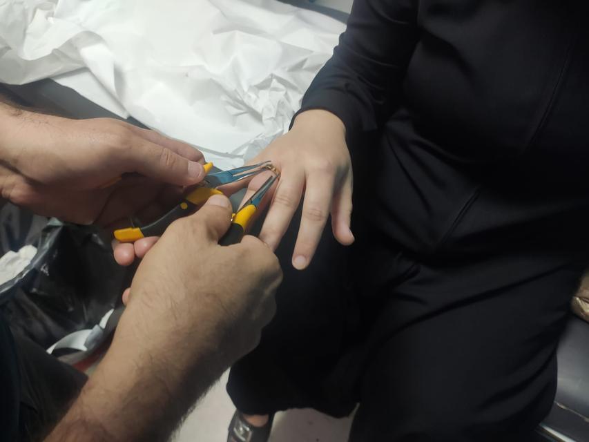 İtfaiyeden yüzük operasyonu
