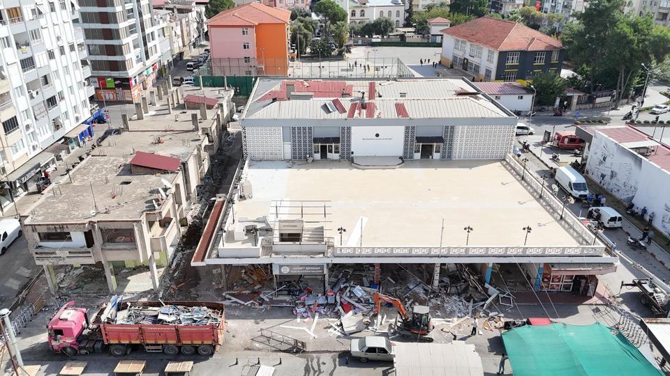 Nazilli'de yıkım öncesi pazar ve trafik düzenlemesi