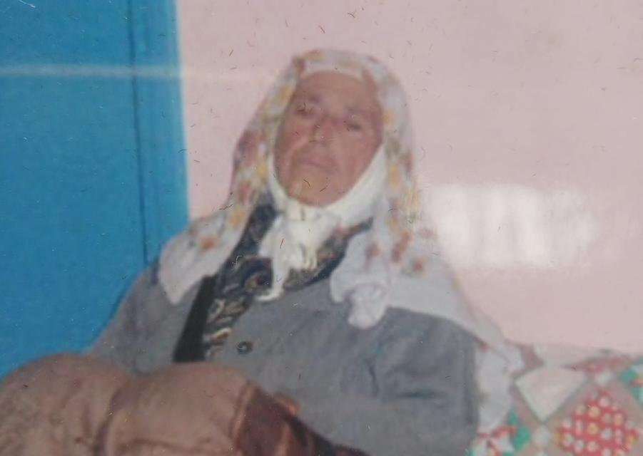Esma Arslan vefat etti