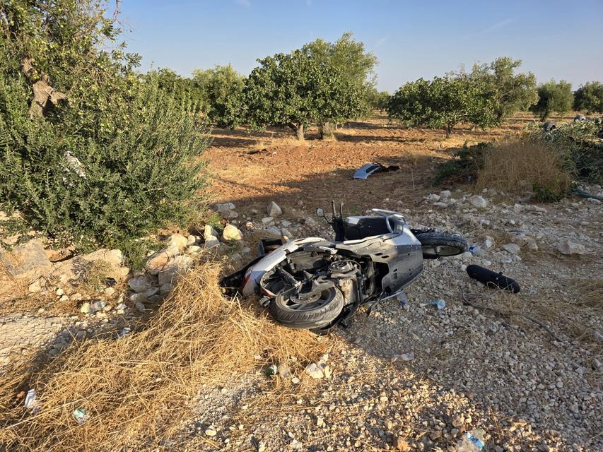 Motosikletle çarpışan otomobil fıstık tarlasına uçtu: 1 ölü, 6 yaralı