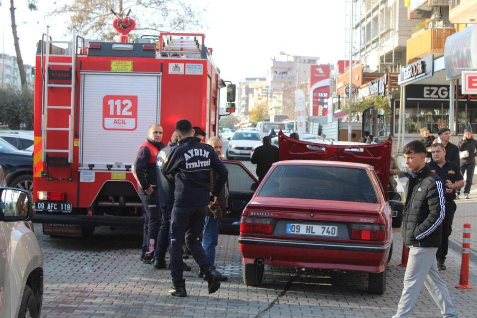 Aydın'da otomobilden dumanlar yükseldi, ekipler harekete geçti
