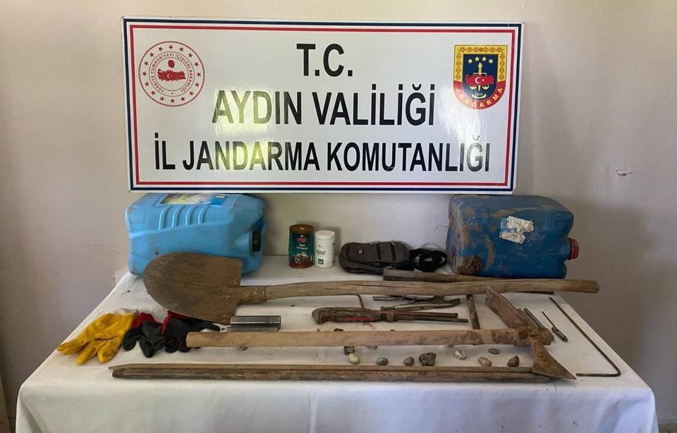 Aydın’da kaçak kazı operasyonu: 5 kişiye suçüstü