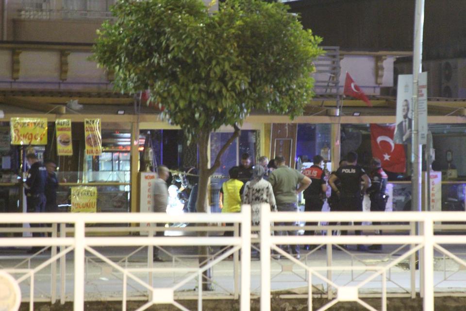 KENDİSİNDEN PARA İSTEYEN AKRABASINI VURDU