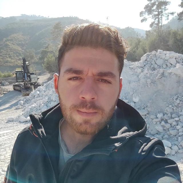 Mermer bloğunun altında kalan mühendis hayatını kaybetti