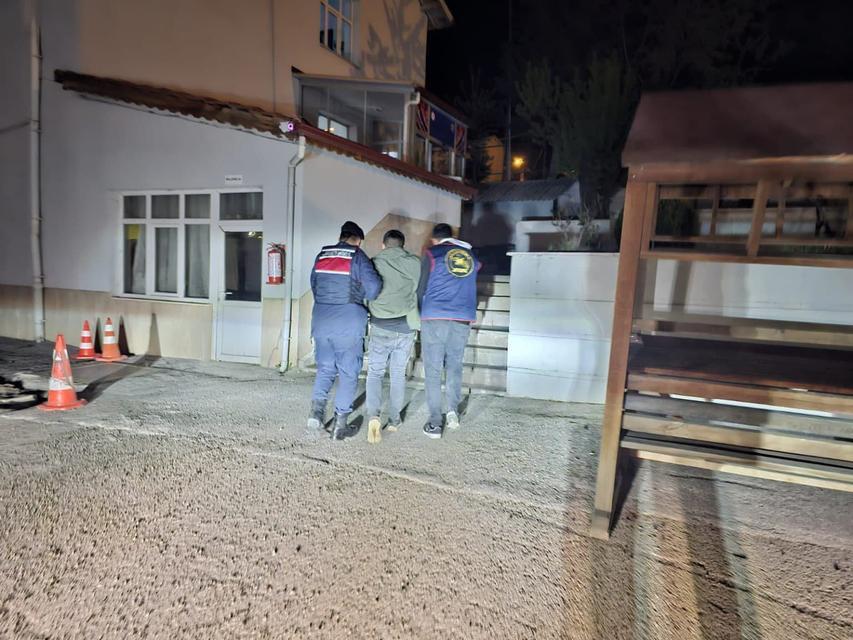 Kesinleşmiş 9 yıl cezası bulunan şahıs yakalandı