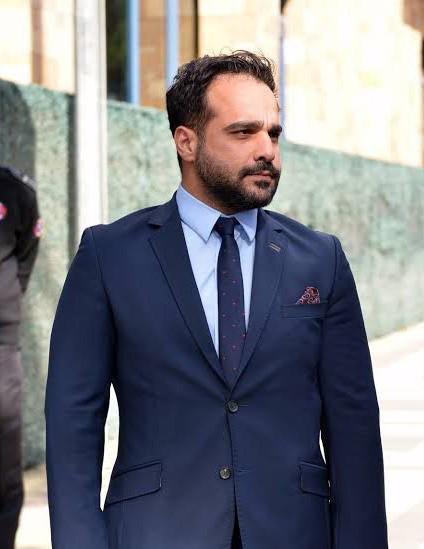 Canına kıyan eski belediye başkan yardımcısı defnedildi