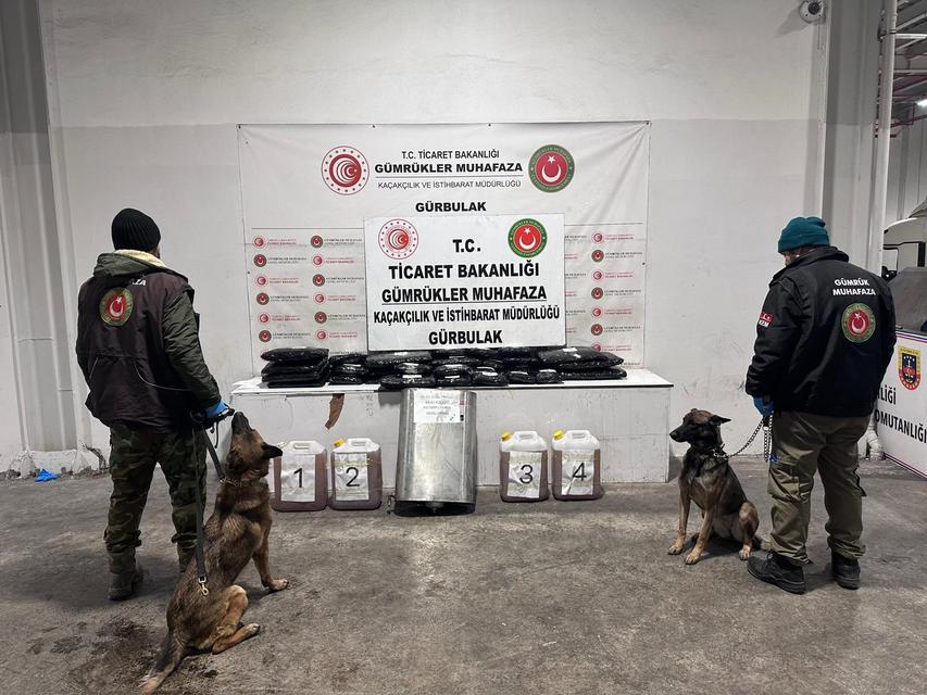 1 milyar 945 milyon lira değerinde uyuşturucu madde yakalandı