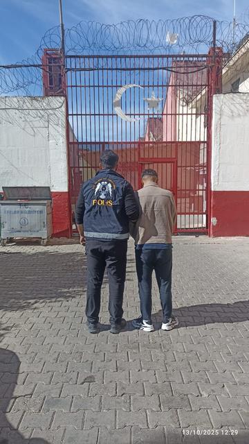 Aydın’da aranan kişi sokakta yakalandı
