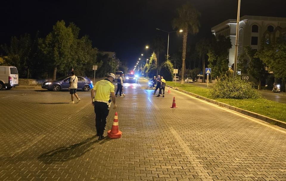 İzmir - Aydın yolundaki kazada 8 yaşındaki çocuk öldü