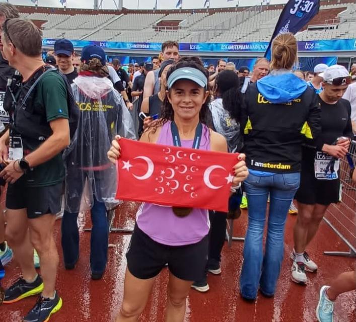 Aydınlı öğretmenden Amsterdam’da büyük başarı