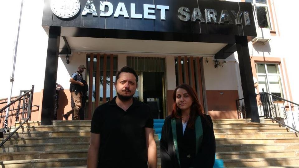 Mahkeme salonu karıştı: Acılı baba dışarı atıldı