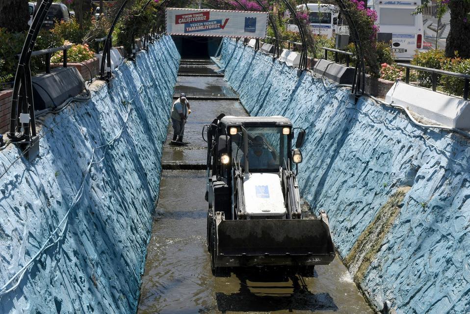 DAMLACIK DERESİ'NDE DETAYLI TEMİZLİK ÇALIŞMASI