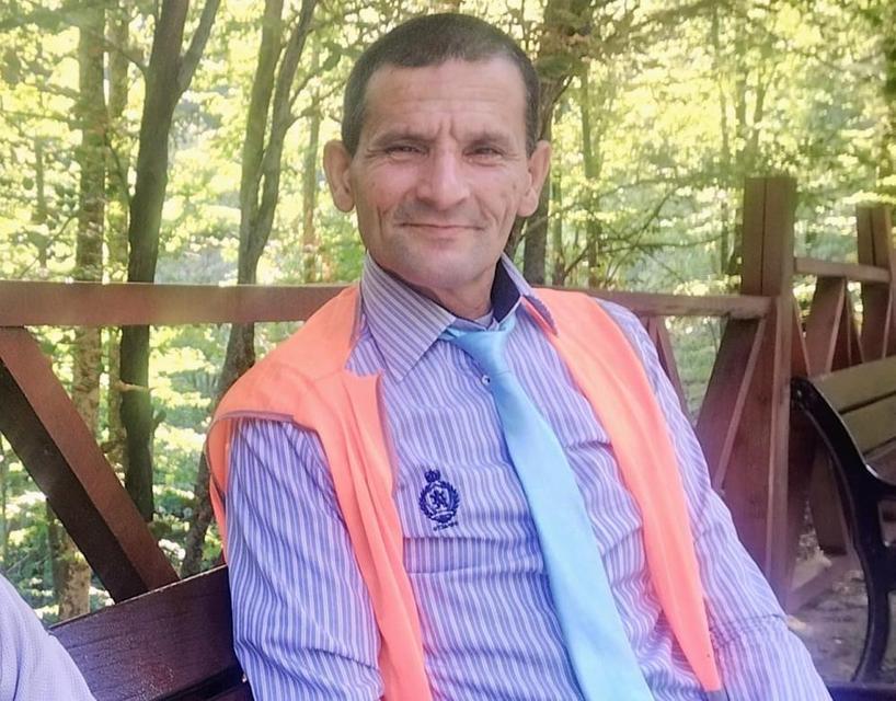 Üzerine ağaç düşen belediye işçisi hayatını kaybetti