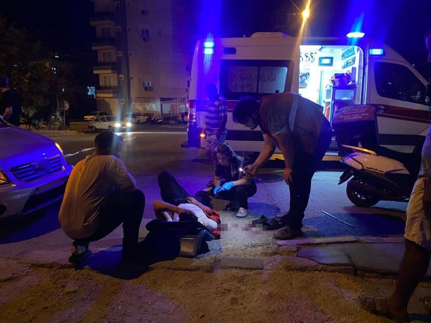 Motosikletle hafif ticari araç çarpıştı: 1 yaralı