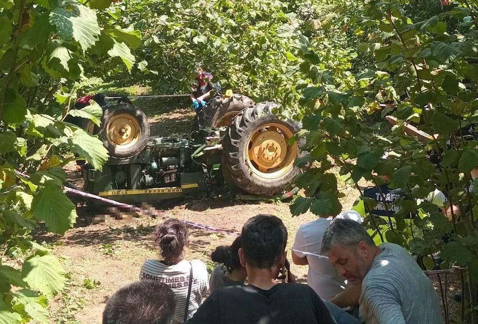 Traktör devrildi! Altında kalan sürücü hayatını kaybetti