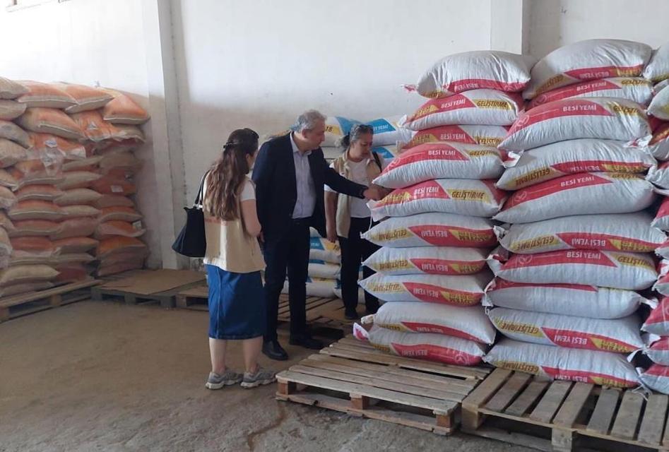 Söke'de yem satışı yapan işletmeler denetlendi