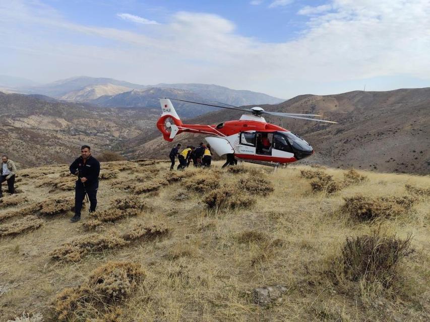 Uçuruma yuvarlanan şahıs kurtarıldı