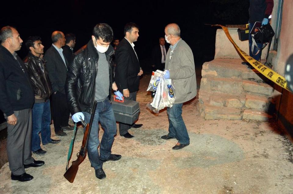 anne ve üvey kardeşi öz kızını öldürdü