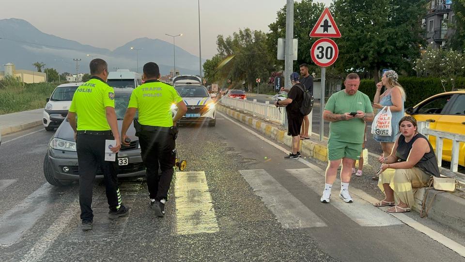 Önce çarptı, sonra kaçmaya çalıştı: Kadını ezilmekten vatandaşlar kurtardı