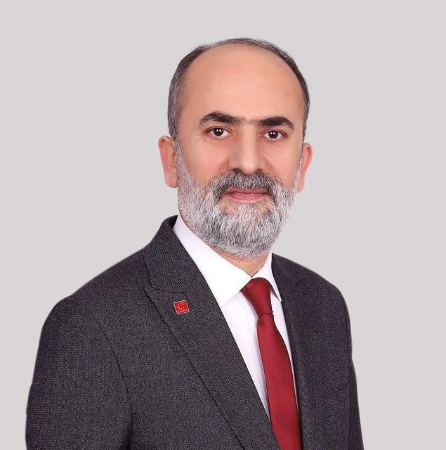 Karahan Erdem'e sordu: "Matematiği yeni mi öğrendiniz?”