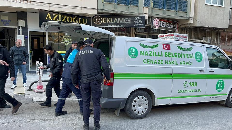 ESKİ SEVGİLİDEN KANLI PUSU ESKİ SEVGİLİSİNİN NİŞANLISINI SİLAHLA ÖLDÜRDÜ