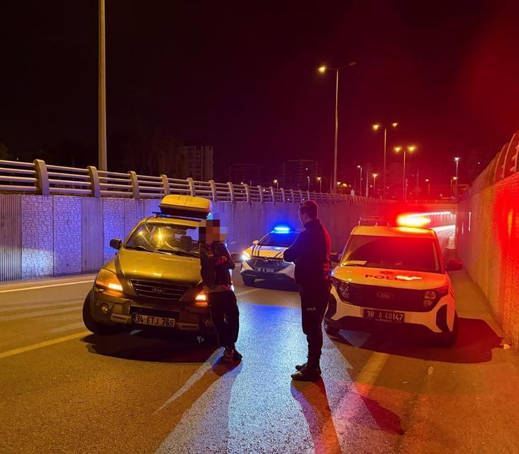 Dedesinin aracını izinsiz aldı, kaza yaptı