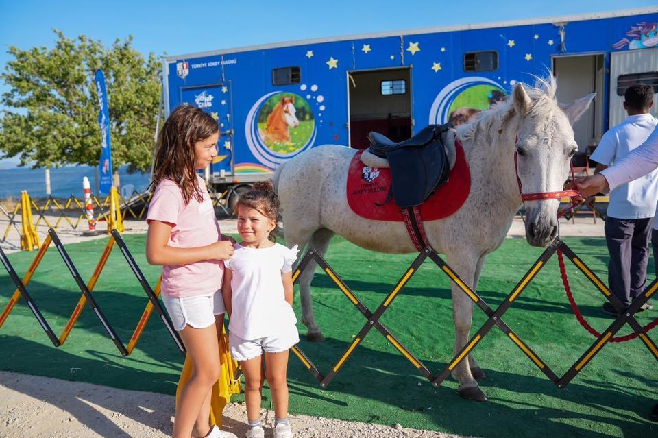 DİDİM BELEDİYESİ ÇOCUKLAR PONY CLUB ETKİNLİĞİ İLE BULUŞTURDU