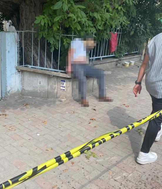 Durakta servis bekleyen işçi kalp krizi sonucu öldü