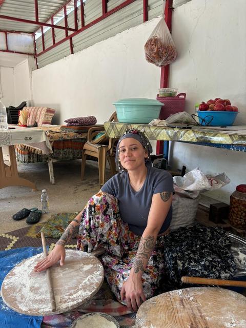 GERMENCİK'E İSVEÇLİ GELİN