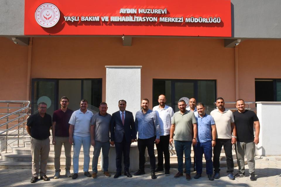 AY-SİAD’dan huzurevi sakinlerine anlamlı ziyaret