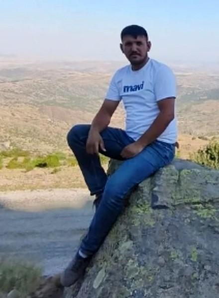 İki grup arasında bıçaklı kavga: 1 ölü, 1 yaralı