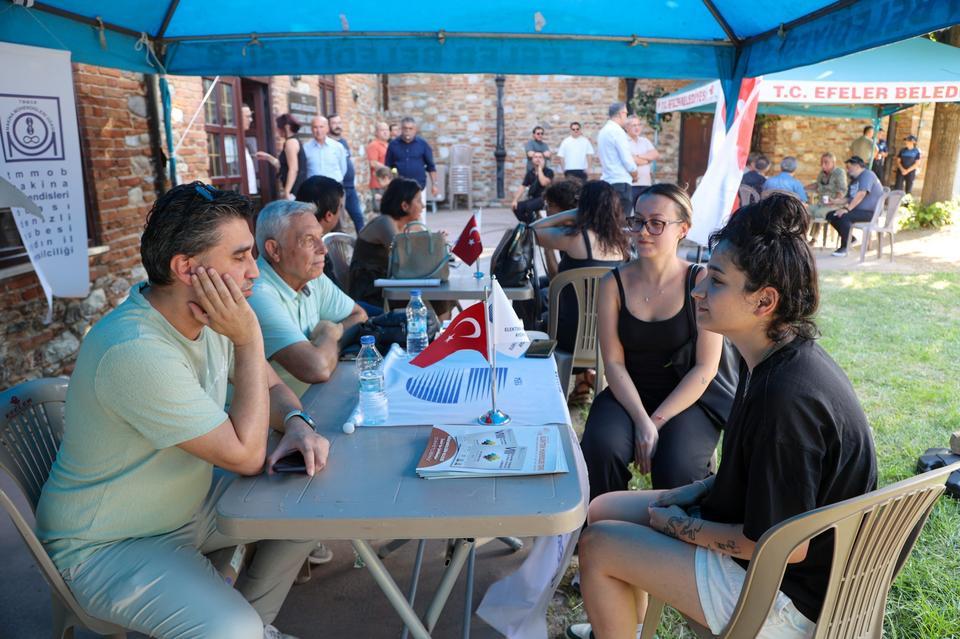 Efeler'de Meslek Tanıtım Günleri kapılarını açtı