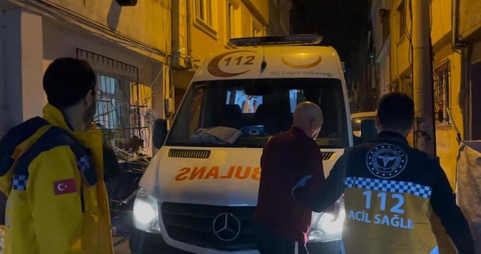 80’lik vatandaşların içki gecesi hastanede bitti