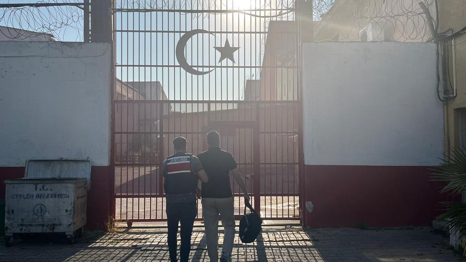 Aydın'da terör suçundan aranan kişi yakalandı