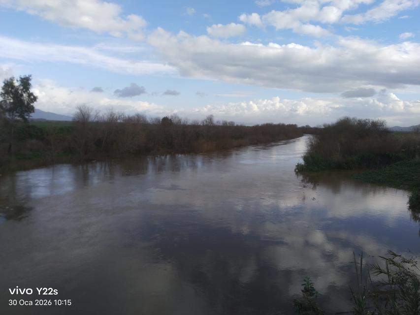 Büyük Menderes  Nehri Coştu