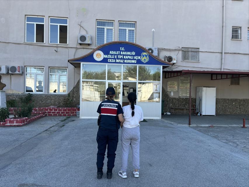 Hapis cezasıyla aranan genç kız Nazilli'de yakalandı