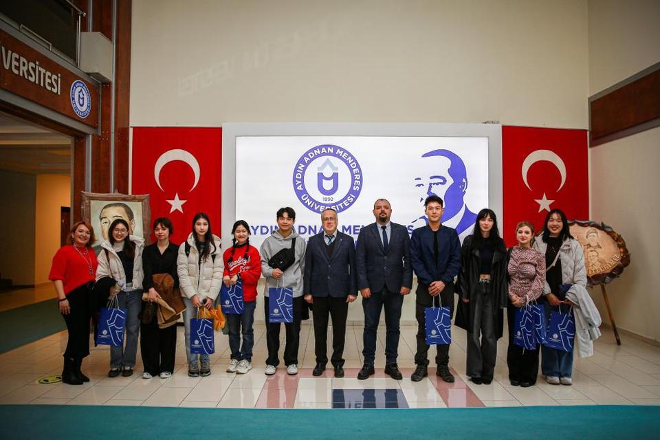 ADÜ Rektörü Kent, Tayvan Veteriner hekimlik öğrencilerini ağırladı