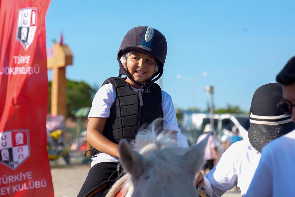 DİDİM BELEDİYESİ ÇOCUKLAR PONY CLUB ETKİNLİĞİ İLE BULUŞTURDU
