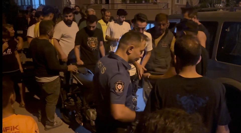Motosiklet ile otomobil çarpıştı: 1 yaralı