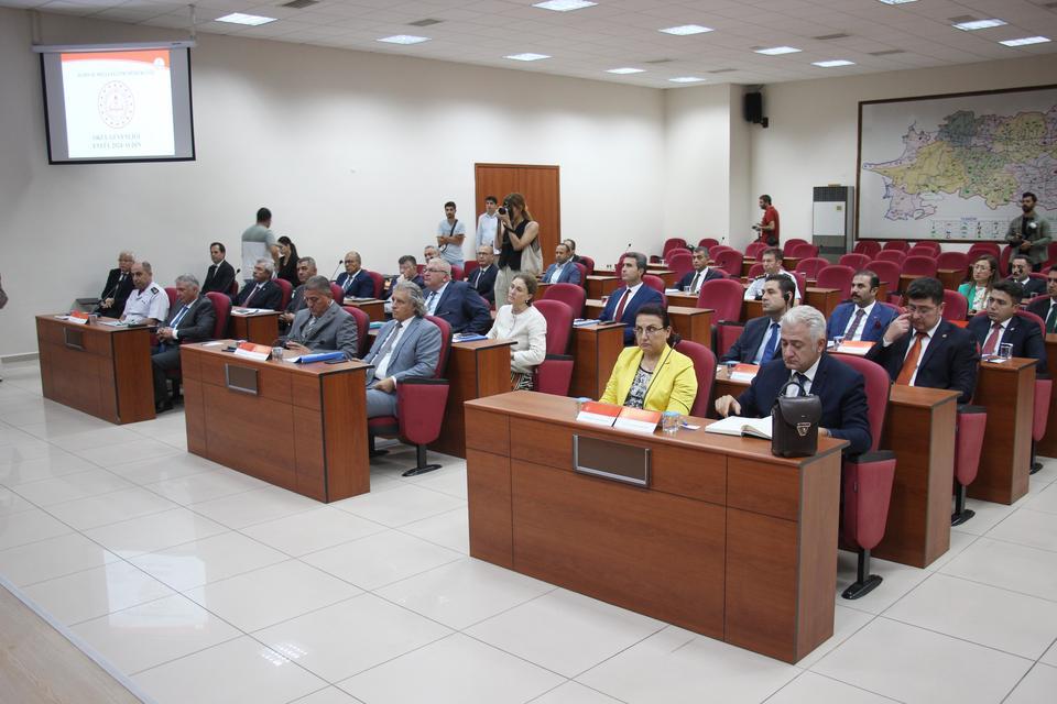 AYDIN'DA 2024-2025 EĞİTİM YILI OKUL GÜVENLİĞİ TOPLANTISI GERÇEKLEŞTİRİLDİ