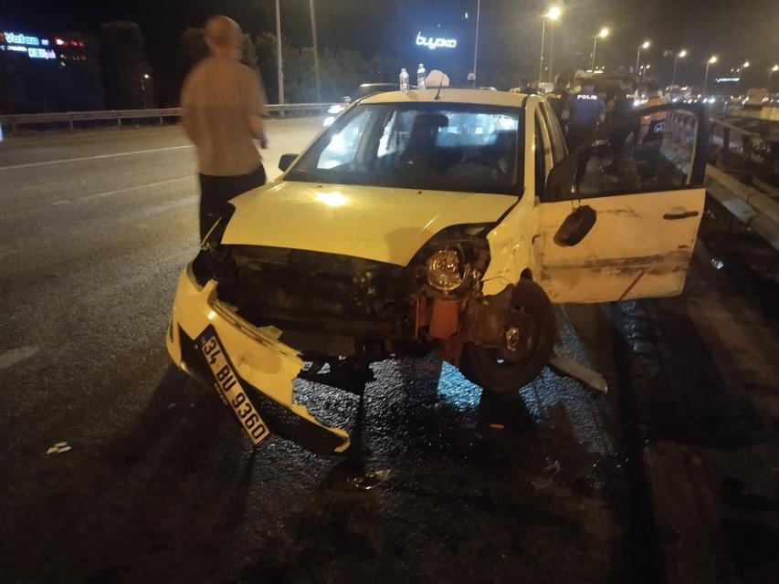 Zincirleme kazada 3 kişi yaralandı